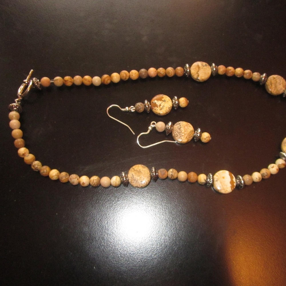 Wooden beads and stone with silver separators